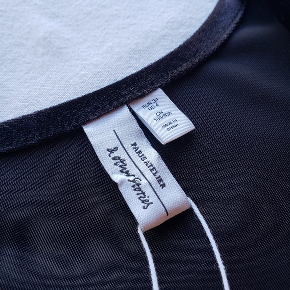 & Other Stories Black Velvet Wrap Dress sz 4 - Picture 8 of 8